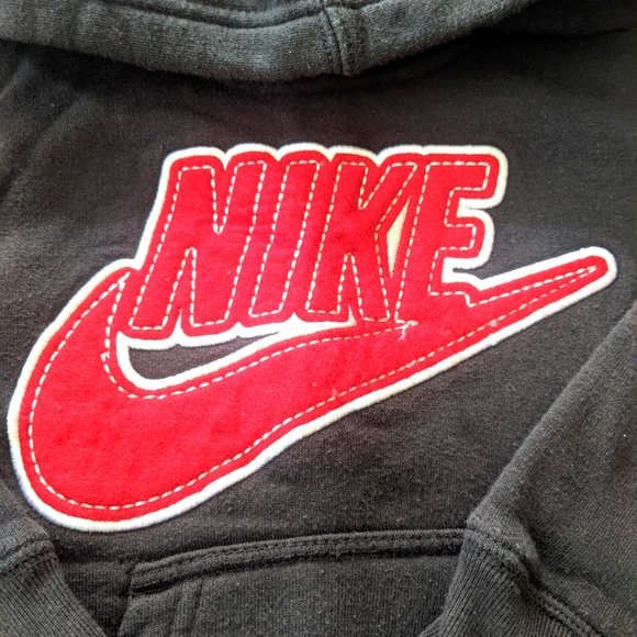 Nike Boys Hoodie - Picture 2 of 5